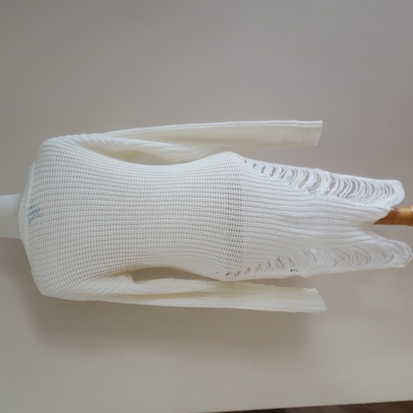 Distressed knit sweater - Picture 5 of 11